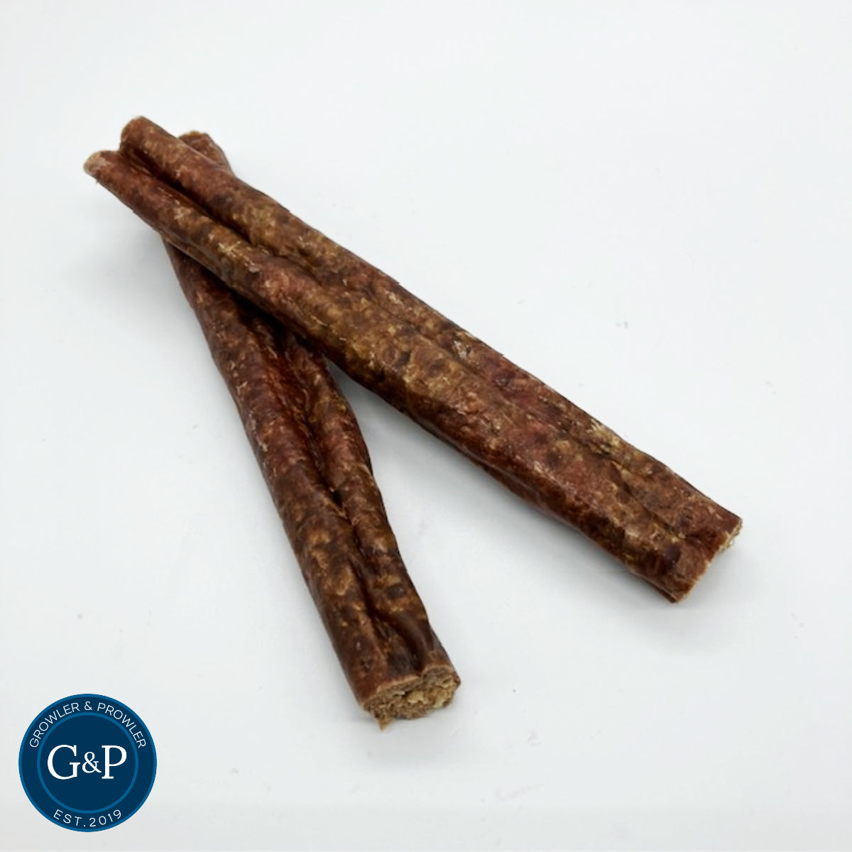 A delicious and healthy chew for your dog from the Manchester-based company Growler and Prowler. This jumbo smokey sausage is made with high-quality ingredients and is perfect for dogs of all sizes.